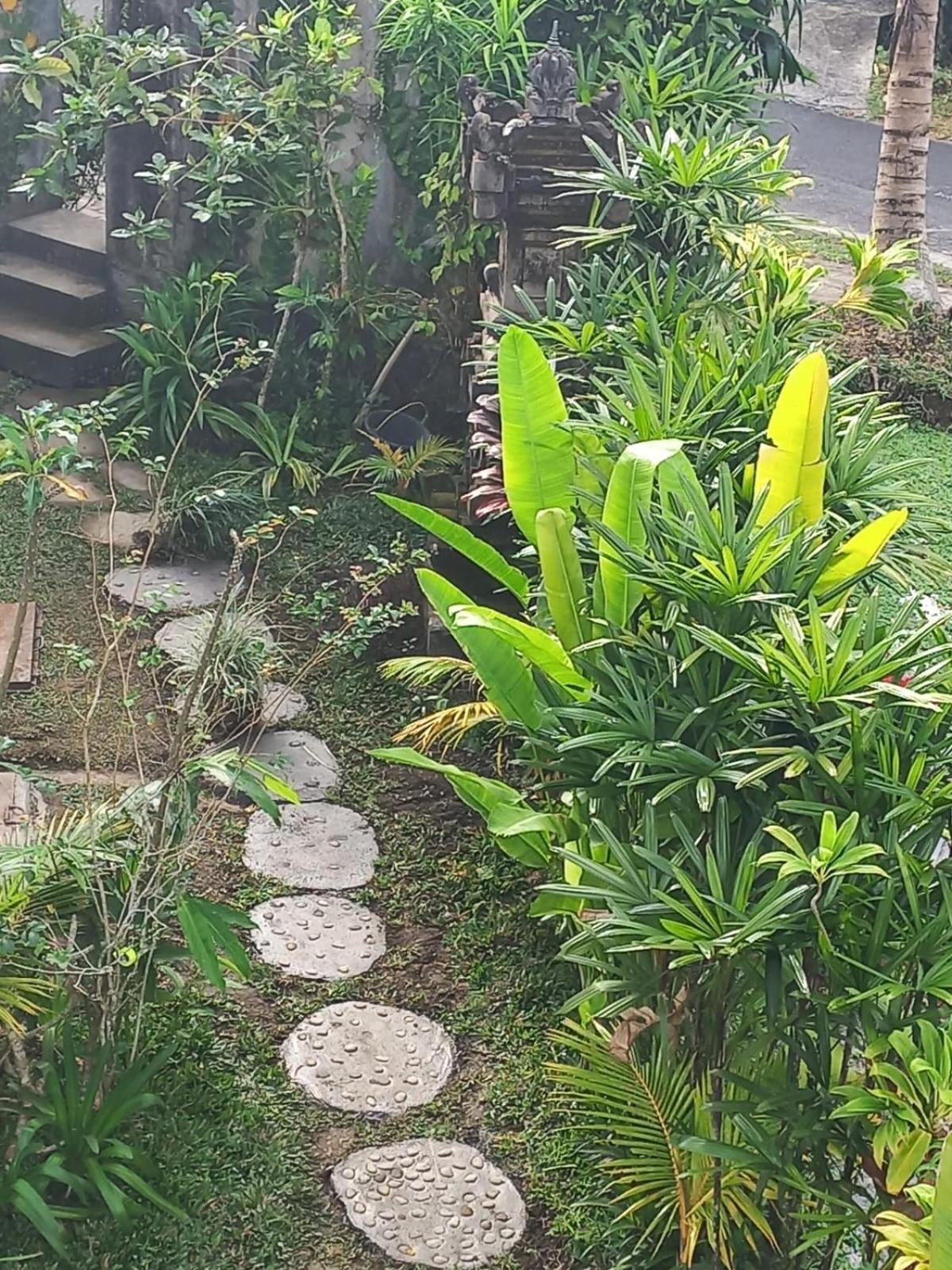 Villa Kemuning Теґалаланґ Екстер'єр фото